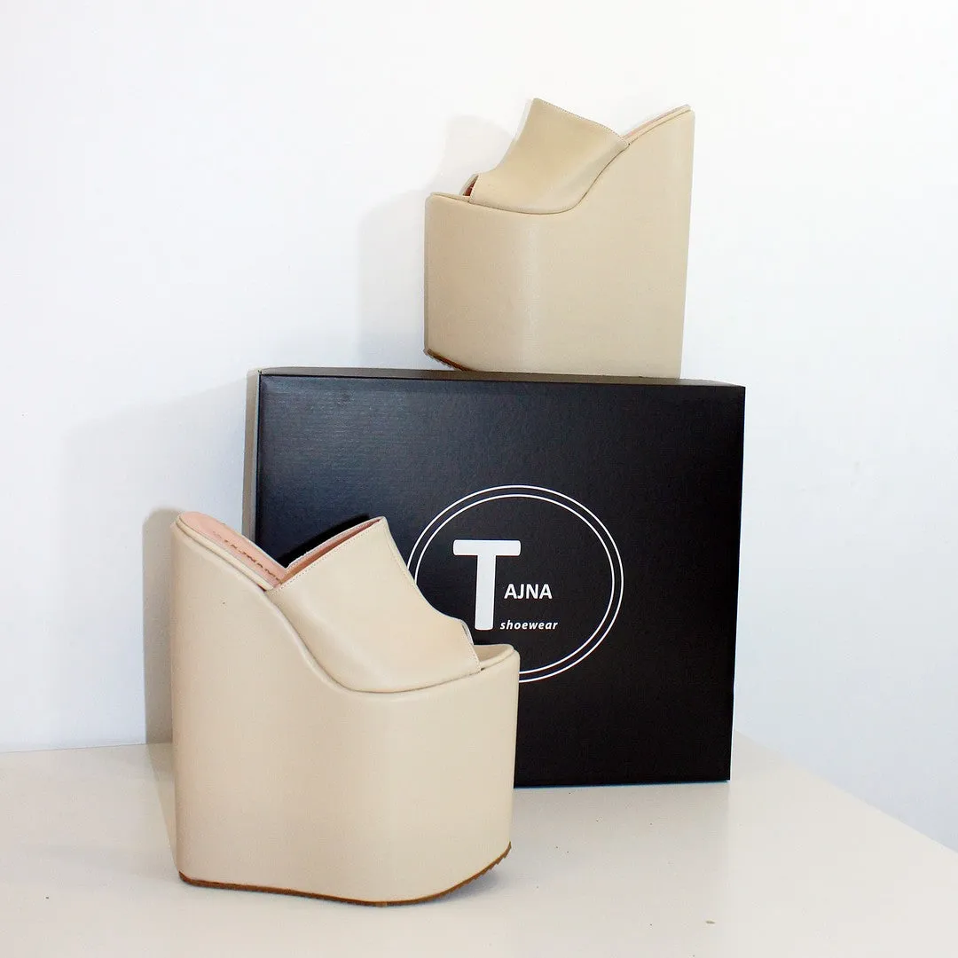 Cream Peep Toe 25 cm High Heel Wedge Platform Mules