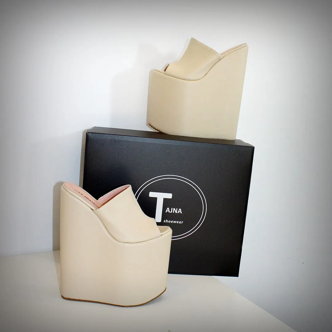 Cream Peep Toe 25 cm High Heel Wedge Platform Mules