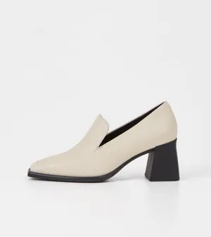 HEDDA Off-White Pumps