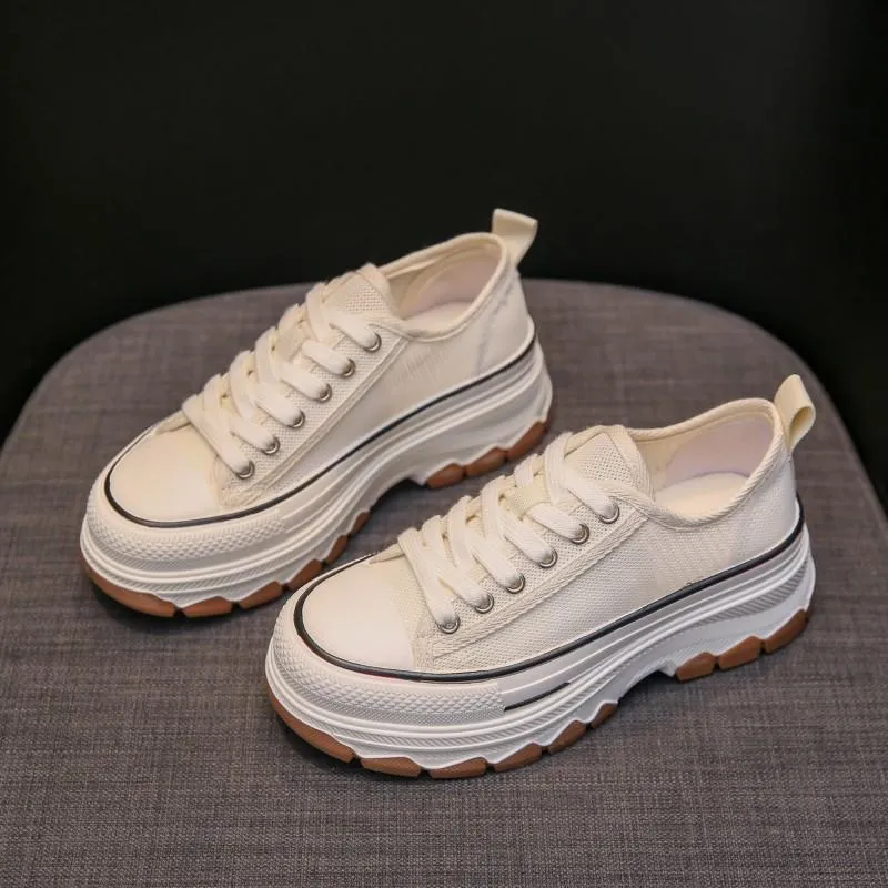 Lira | Feel free and stylish - Trendy Sneakers