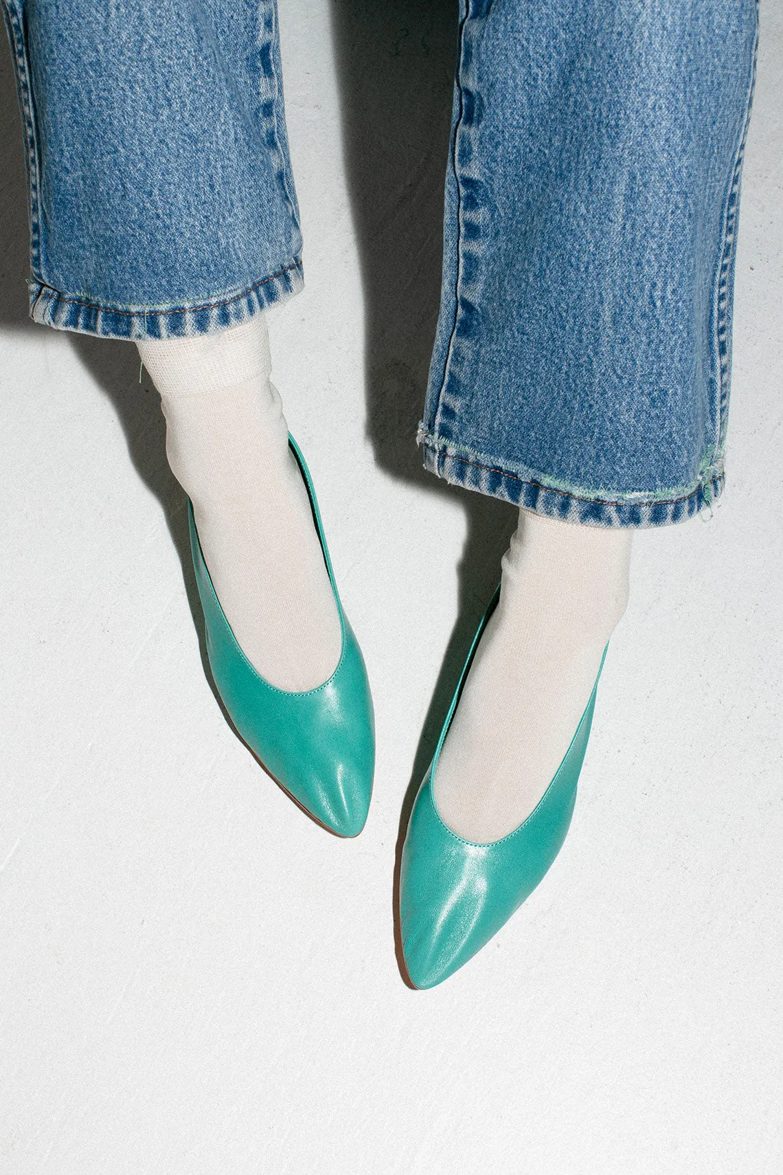 Turquoise Party Flat