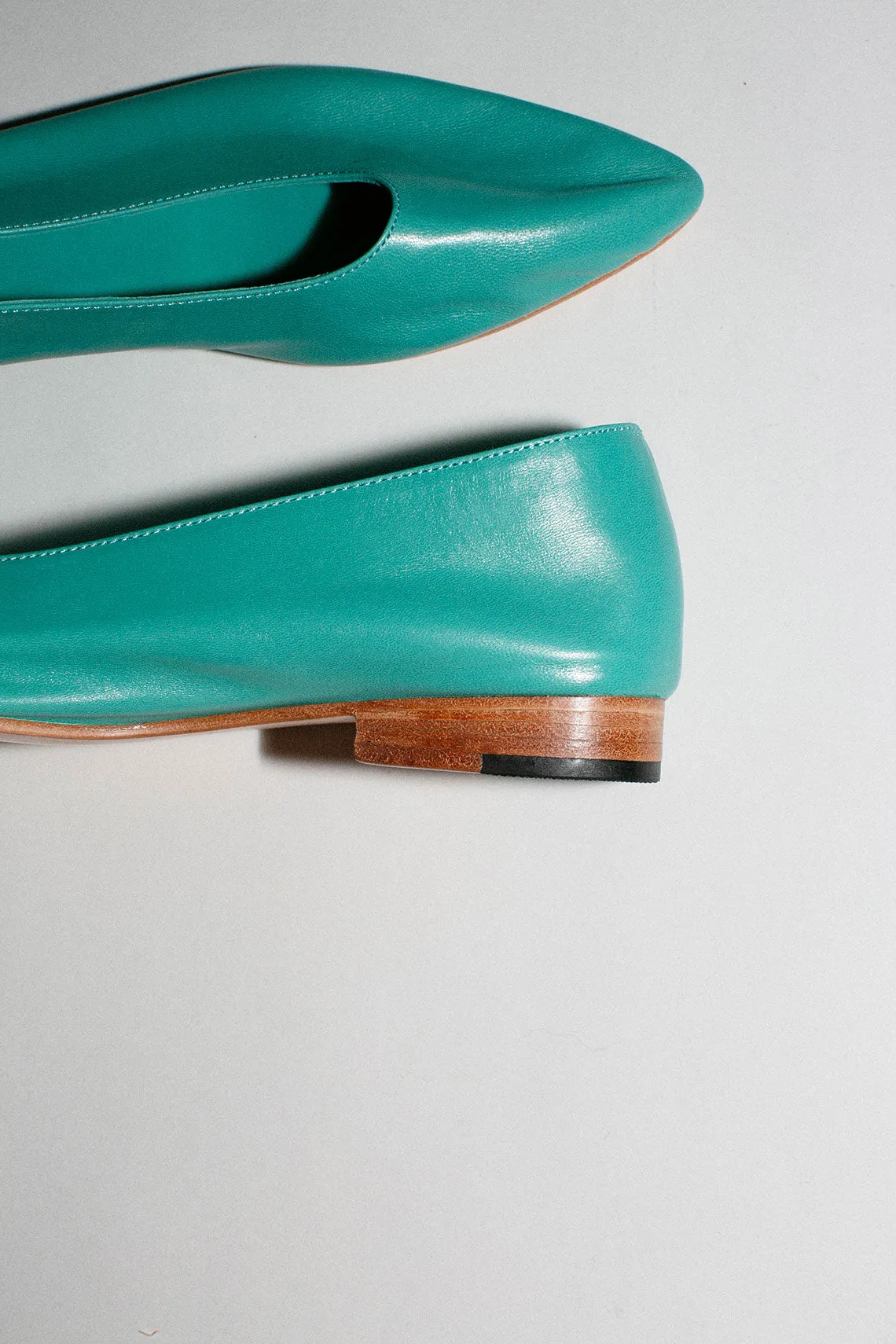Turquoise Party Flat
