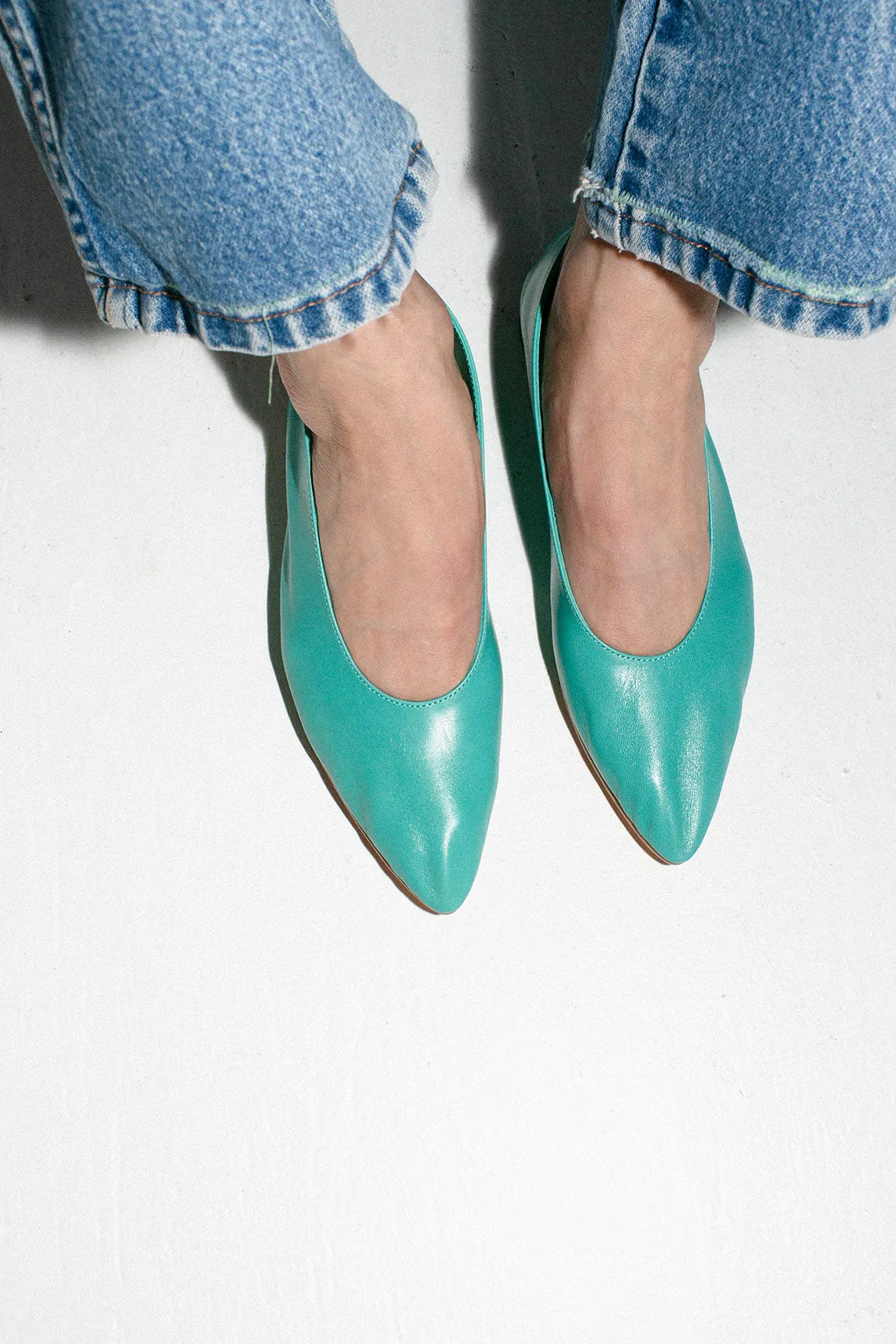 Turquoise Party Flat