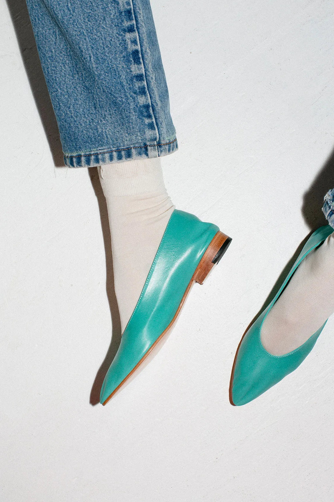 Turquoise Party Flat